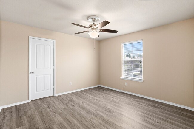 Building Photo - 12023 Sapphire River