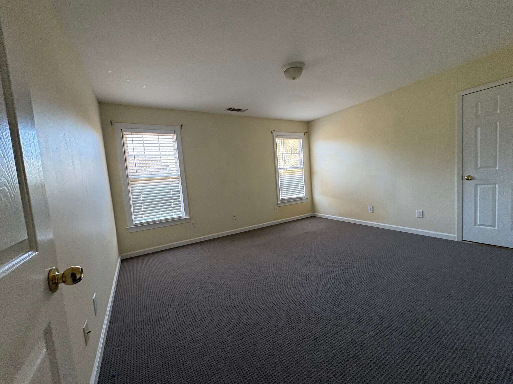 Building Photo - 1736 Brockett Rd