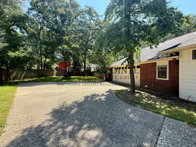 Building Photo - Tour Today! Spacious 3-Bedroom, 2.5-Bath Home!