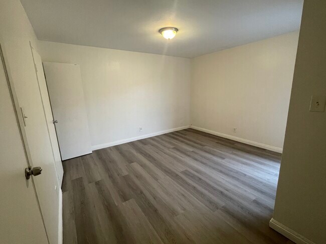 Building Photo - 3361 E Andy St