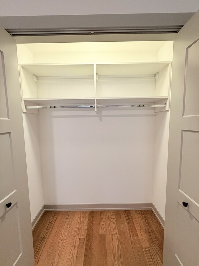 Building Photo - 1339 W Estes Ave