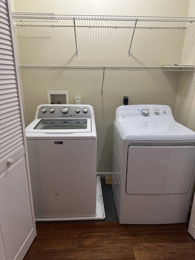 Building Photo - 44 Broadway