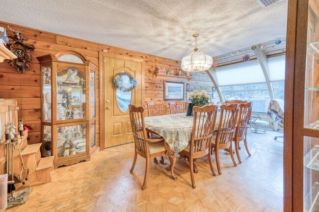 Building Photo - 51 Devaux Rd