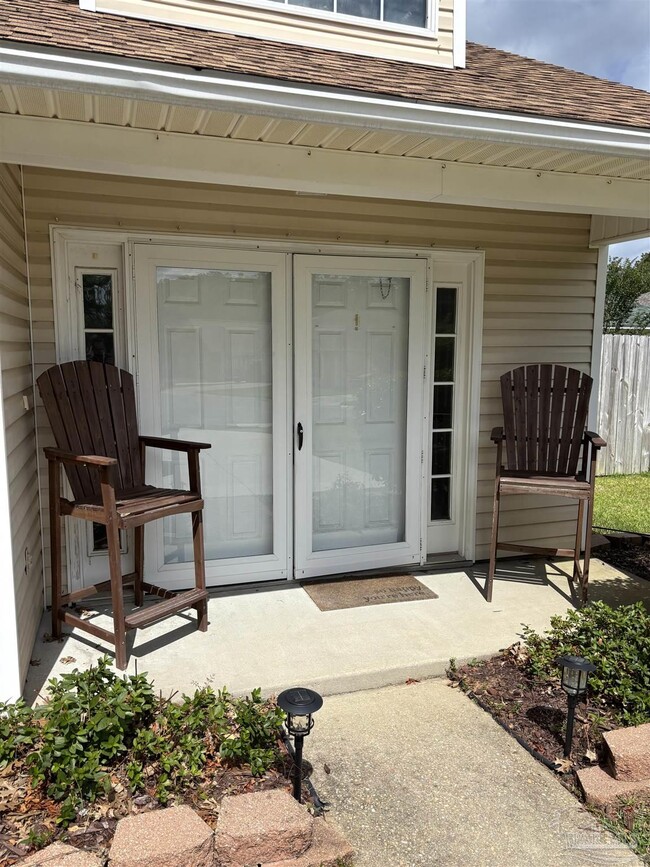 Building Photo - 398 Mirabelle Dr