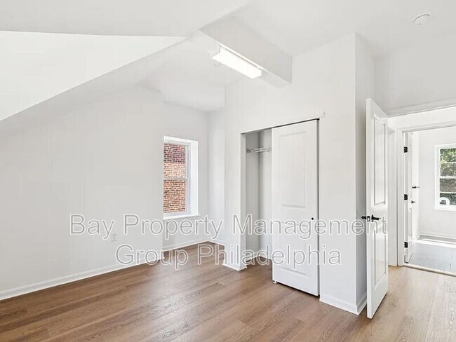Building Photo - 7 N 50th St