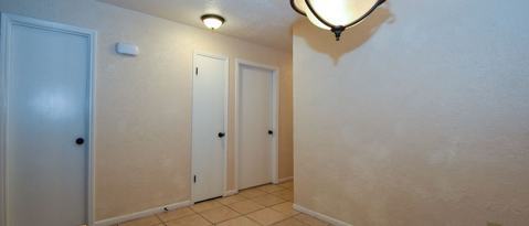 Building Photo - 1503 Barcelona Way Dr