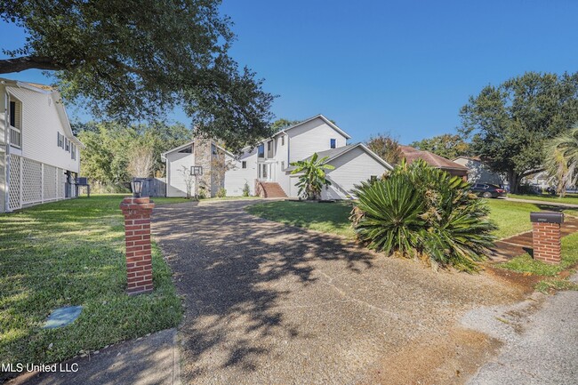 Building Photo - 4409 Shadow Wood Cir