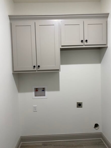 Building Photo - 222 Oak Alley Dr