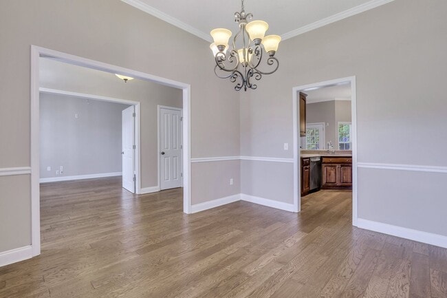 Building Photo - 1821 Old Carriage Trail