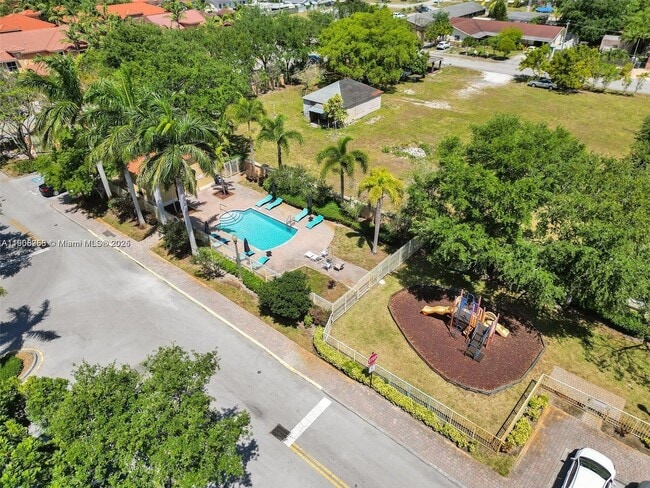 Building Photo - 5922 Siena Ln