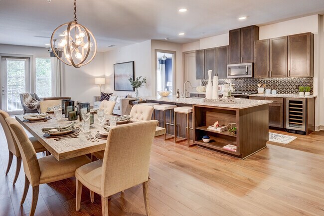 Building Photo - 1211 Caroline-449.4