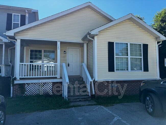 Primary Photo - 120 Cloverdale St