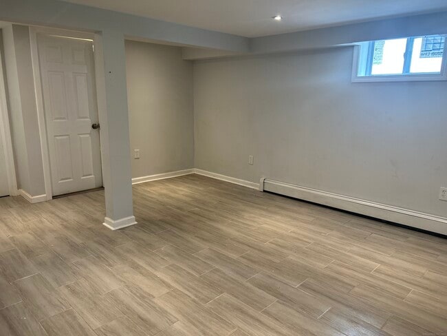 Building Photo - 67 Yarwood St
