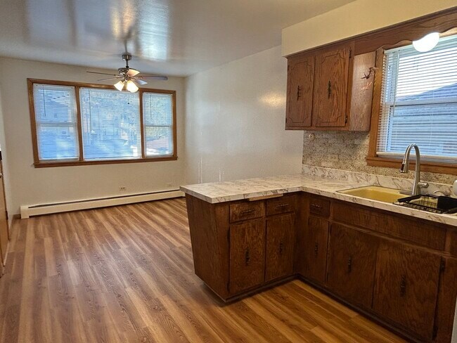 Building Photo - 5350 N Central Ave