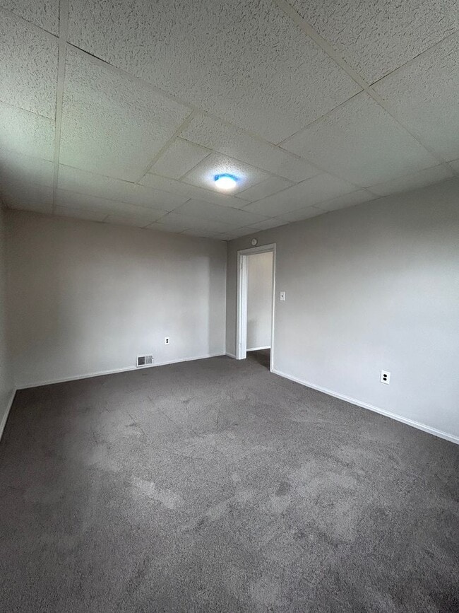 Building Photo - roc2107