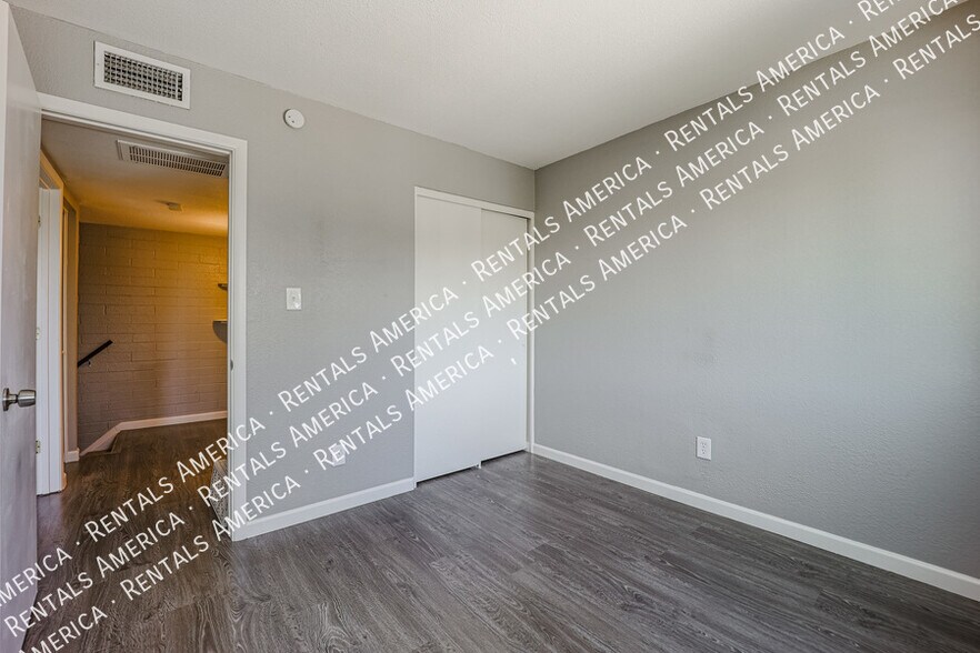 Building Photo - 6053 N 79th St