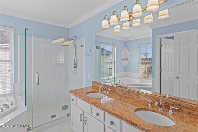 Building Photo - 297 Bayview Ave