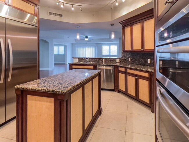 Building Photo - 4241 N Ocean Blvd