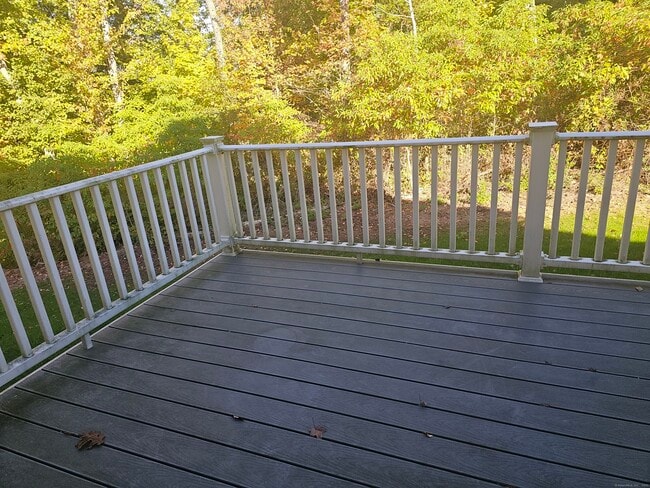Building Photo - 141 Country Squire Dr