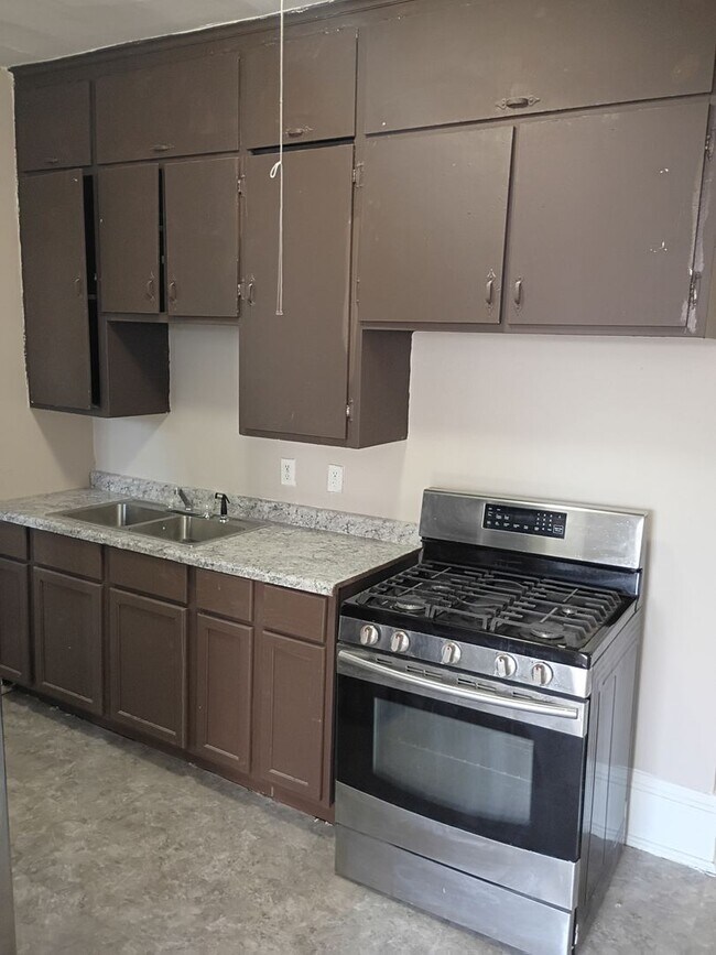 Building Photo - 1710wMineralM