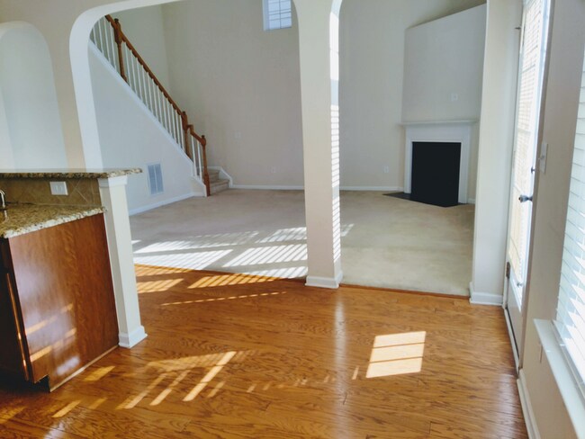 Building Photo - 320 Hammond Oak Ln