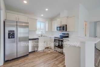 Building Photo - 4028 Charles St