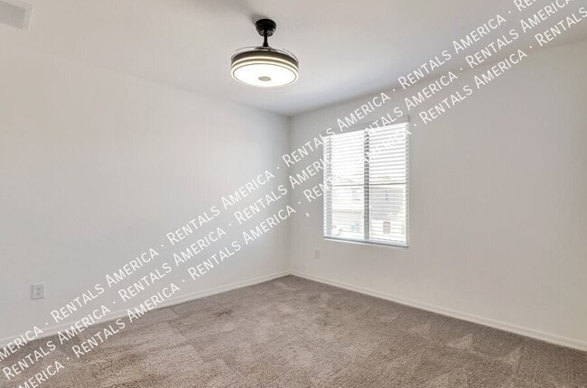 Building Photo - 10150 S Rolling Water Dr