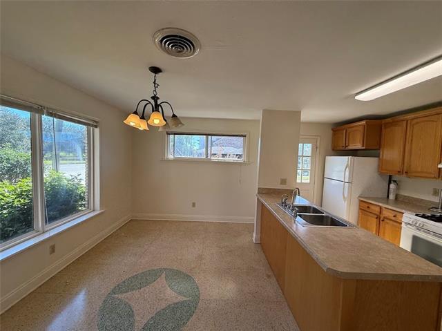 Building Photo - 6134 Pontchartrain Blvd