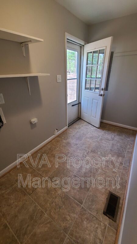 Building Photo - 2760 Beowulf Ct