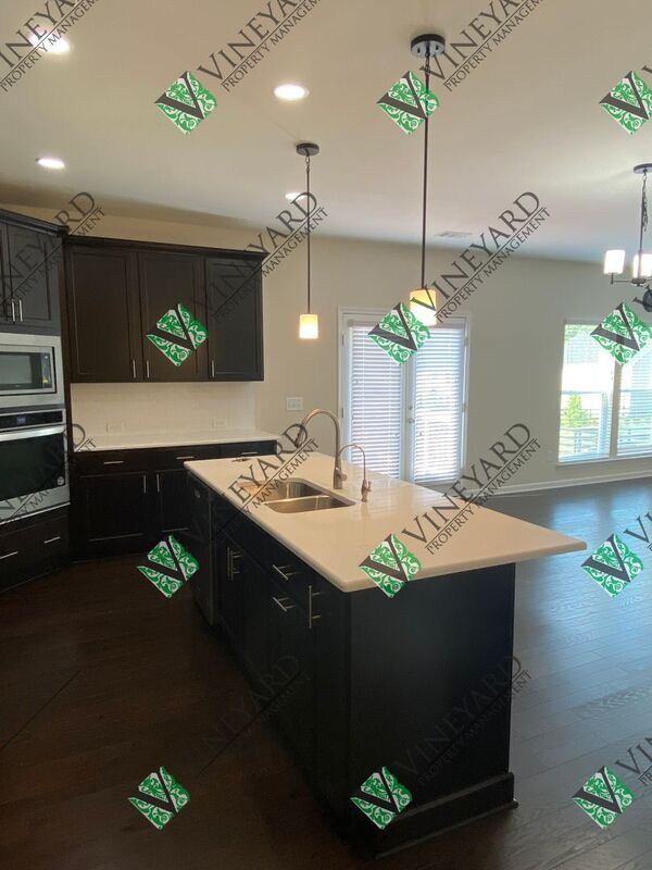 Building Photo - 4530 Seacliff Ct