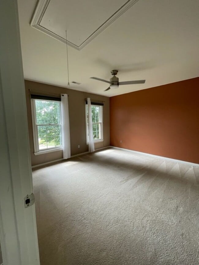 Building Photo - West Knoxville, Farragut 37934 - 4 bedroom, 3.5 bath, 2 Story Brick Home -Contact Debra Johnson (...