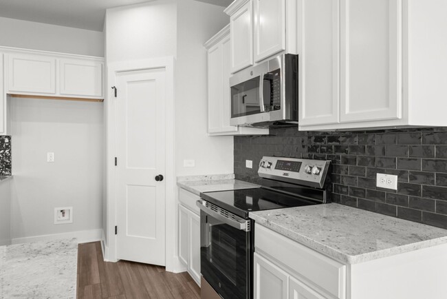 Building Photo - Brand-New 3 Bedroom, 2 Bathroom Home in No...