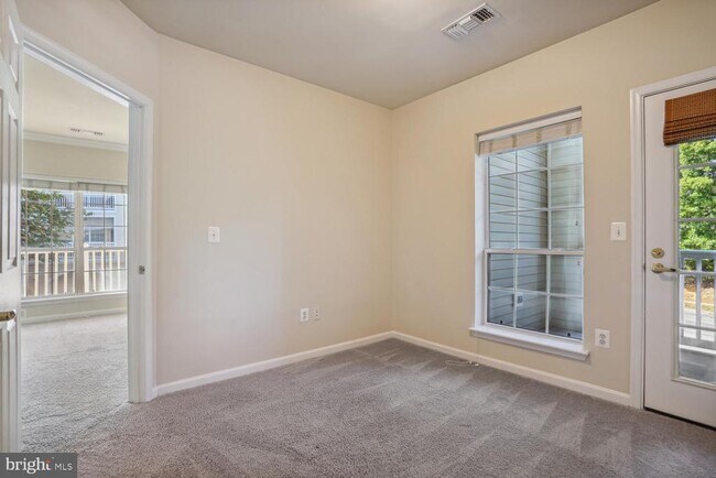 Building Photo - 4561 Strutfield Ln