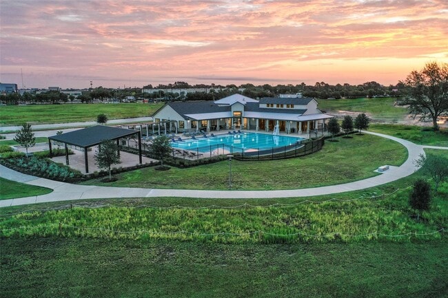 Building Photo - 10022 Cloud Mist Dr