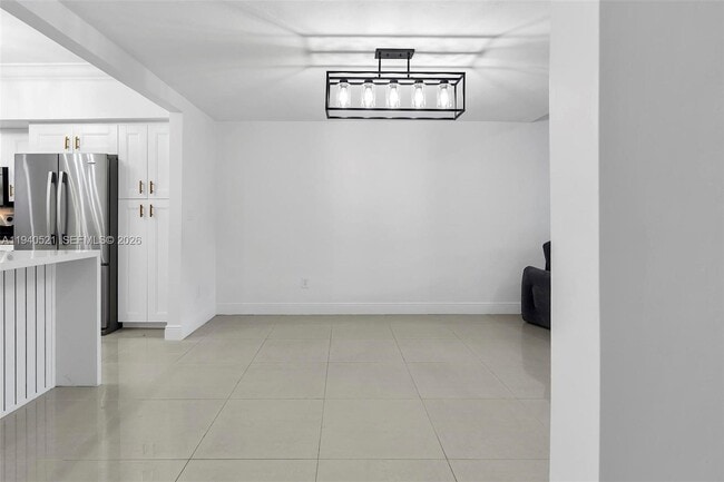 Building Photo - 8898 SW 62nd Terrace