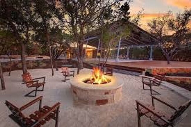 Building Photo - 1832 Indian Apple Wy