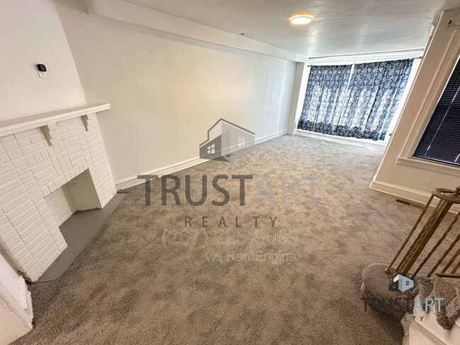 Building Photo - 805 Lindley Ave