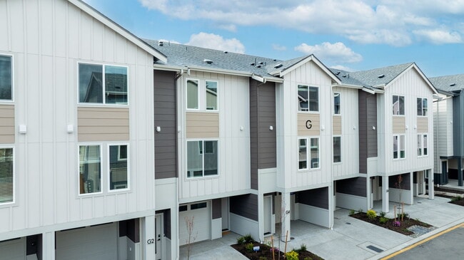 Building Photo - 16124 Cascadian Way