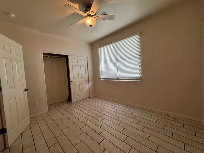 Building Photo - 4BR/3BA/2.5CG, 2534 sq.ft. rental with DEN in Sierra Vista, AZ