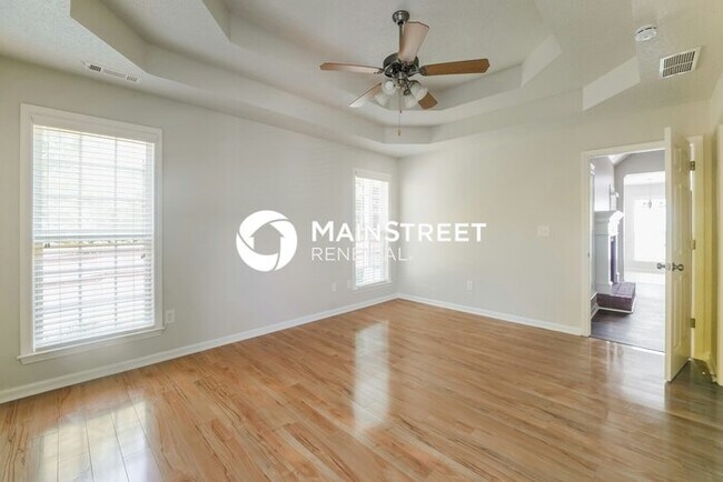 Building Photo - 4 Bedroom Pet-Friendly Home in SHARPSBURG,...