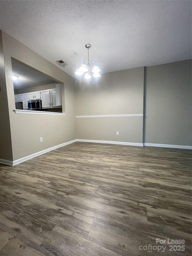 Building Photo - 6400 Windsor Gate Ln