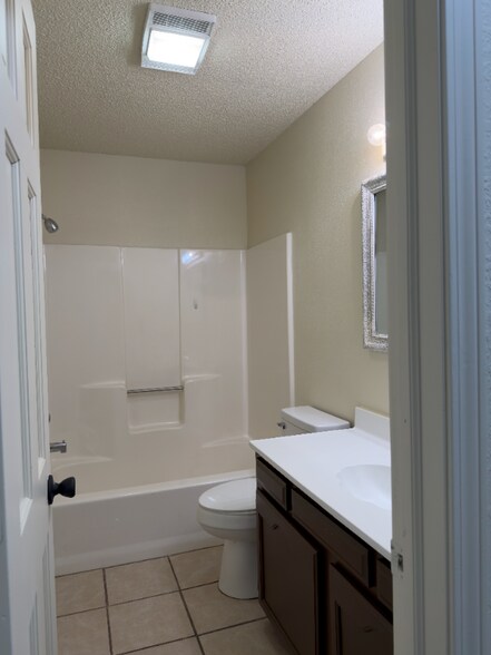 Building Photo - 9364 S 93rd E Ave