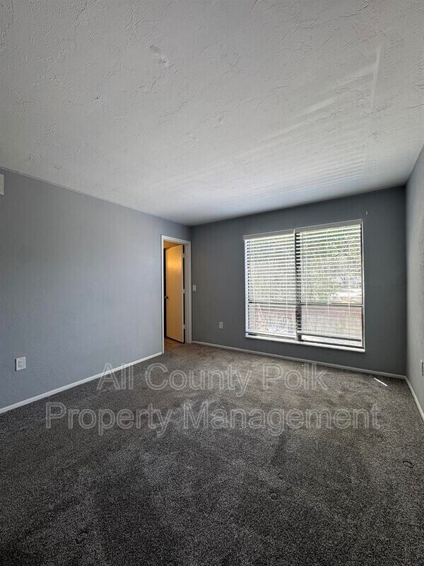 Building Photo - 1836 N Crystal Lake Dr