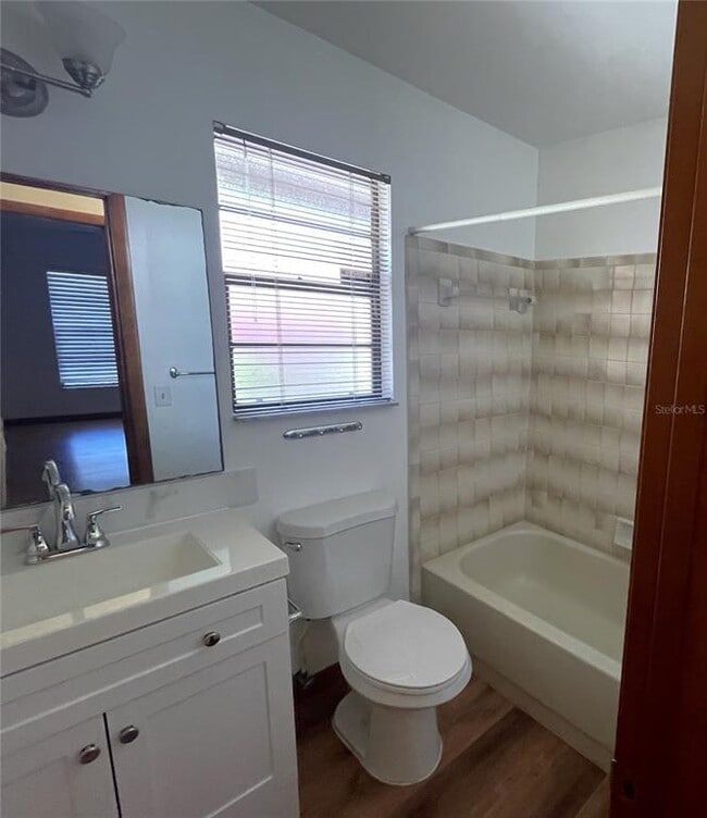 Building Photo - 4730 NW 36th Pl