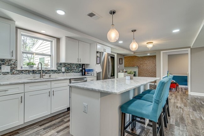 Building Photo - Beautiful 5 Bedroom Home in Clinton MD