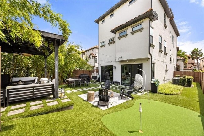 Building Photo - 7675 Toscana Blvd