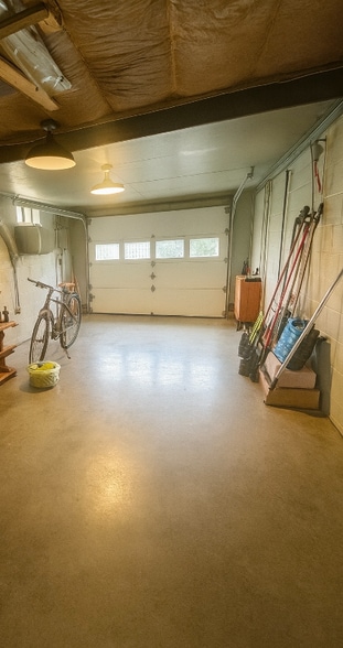 Building Photo - 510 Longfellow Dr