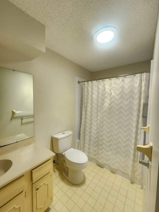 Building Photo - Crowfields Rental - 55+ Community