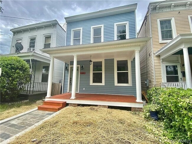 Primary Photo - Beautiful Newly Renovated Home Available D...