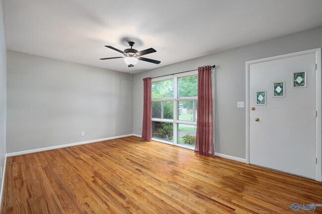 Building Photo - 2906 Morgan St SW